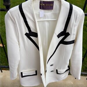 Ron David Women's White and Black Blazer